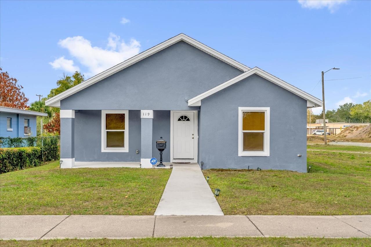 119 D St., Lake Wales, FL 33853