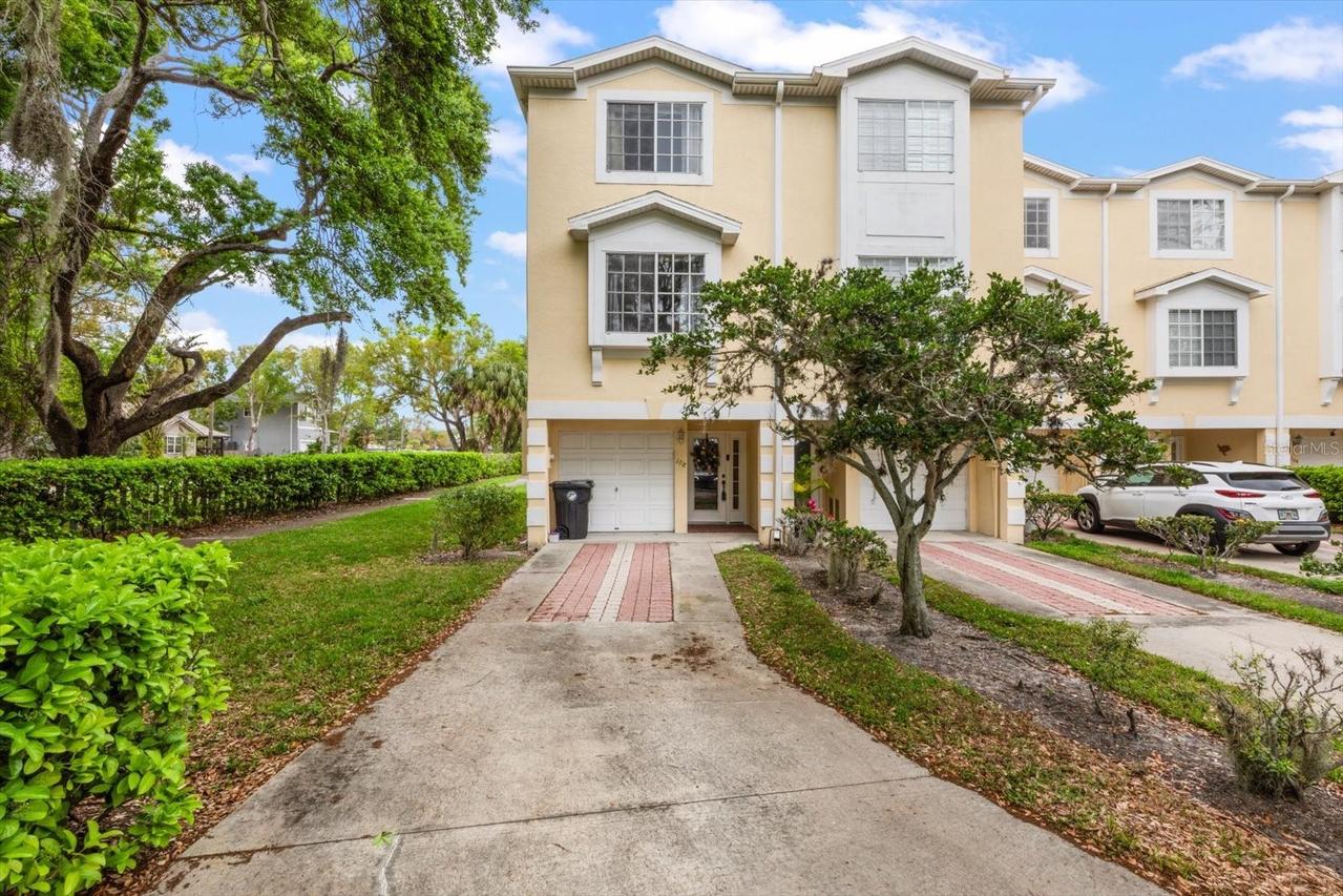 108 Brent Cir., Oldsmar, FL 34677