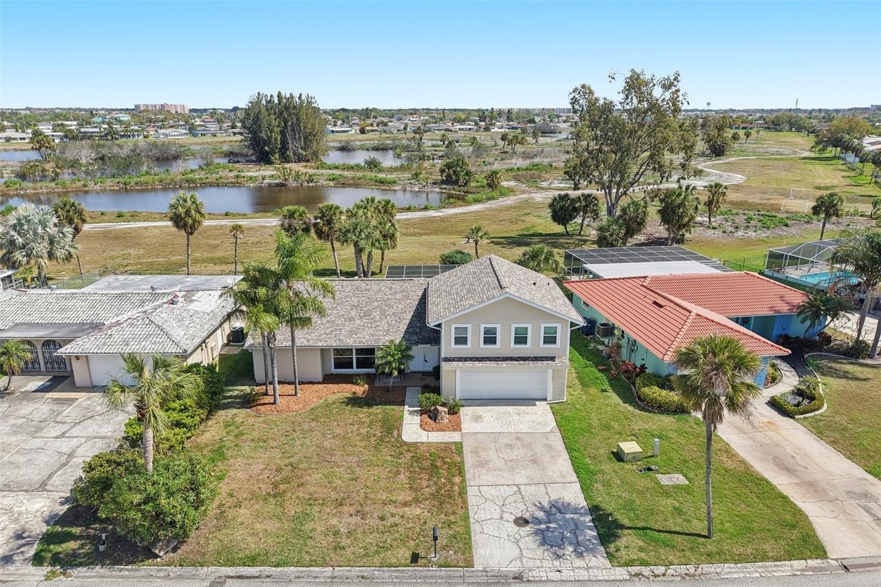 3855 Topsail Tr., New Port Richey, FL 34652