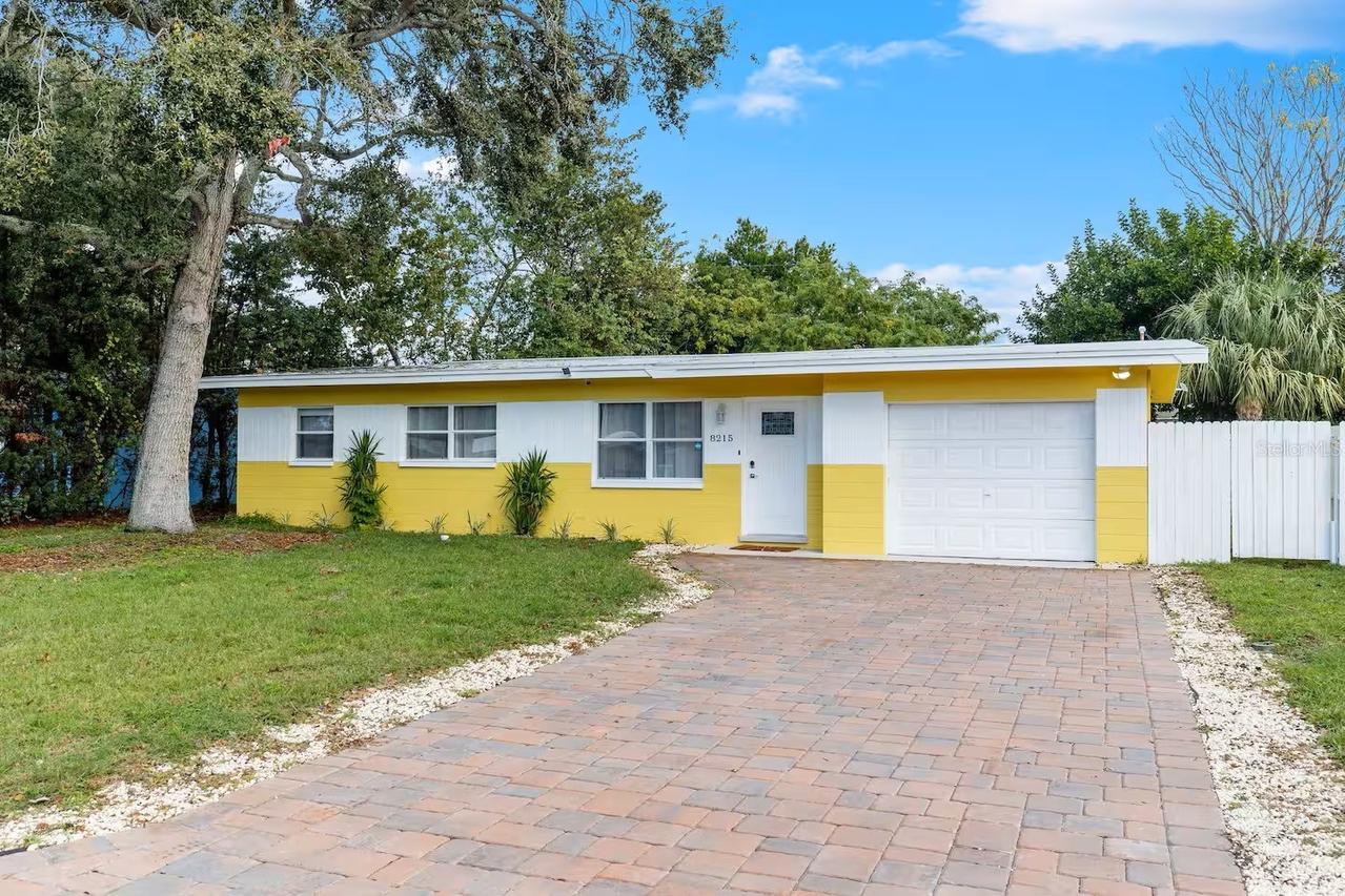 8215 Quail Rd., Seminole, FL 33777