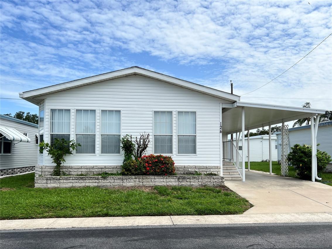1500 County Road 1 #124, Dunedin, FL 34698