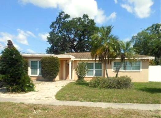 2925 W Paris St., Tampa, FL 33614