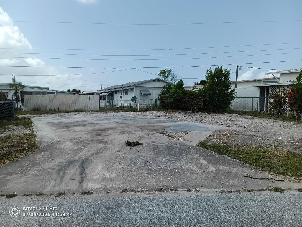 406 51st Avenue Plz., Bradenton, FL 34207