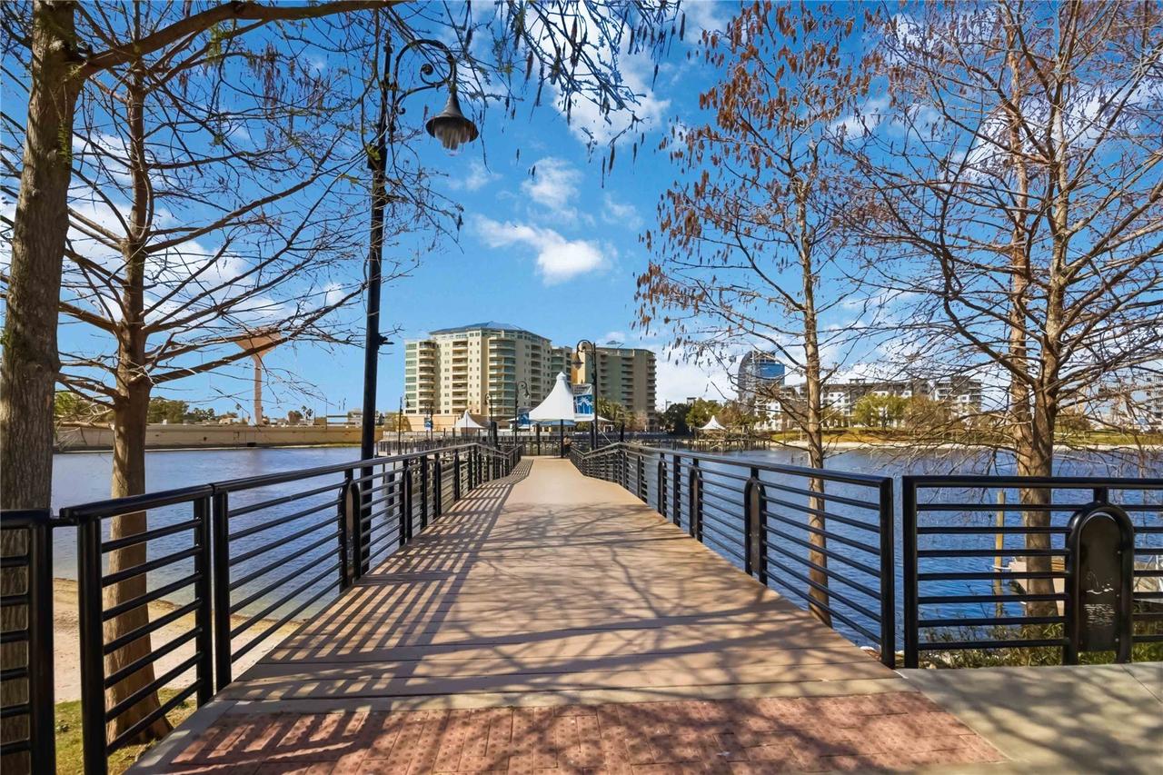 127 Oyster Bay Cir. #110, Altamonte Springs, FL 32701