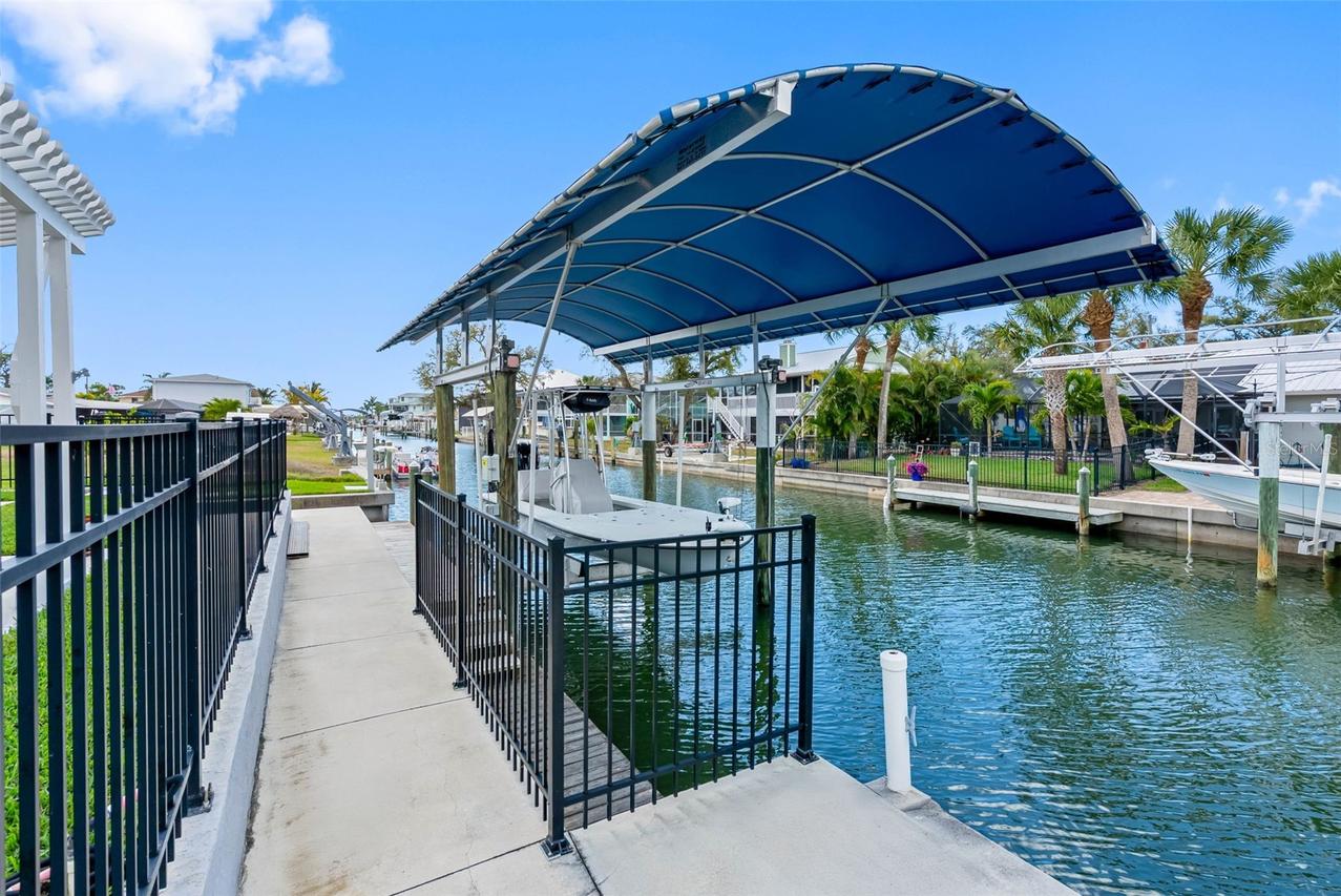 9211 Lake Dr., Englewood, FL 34224