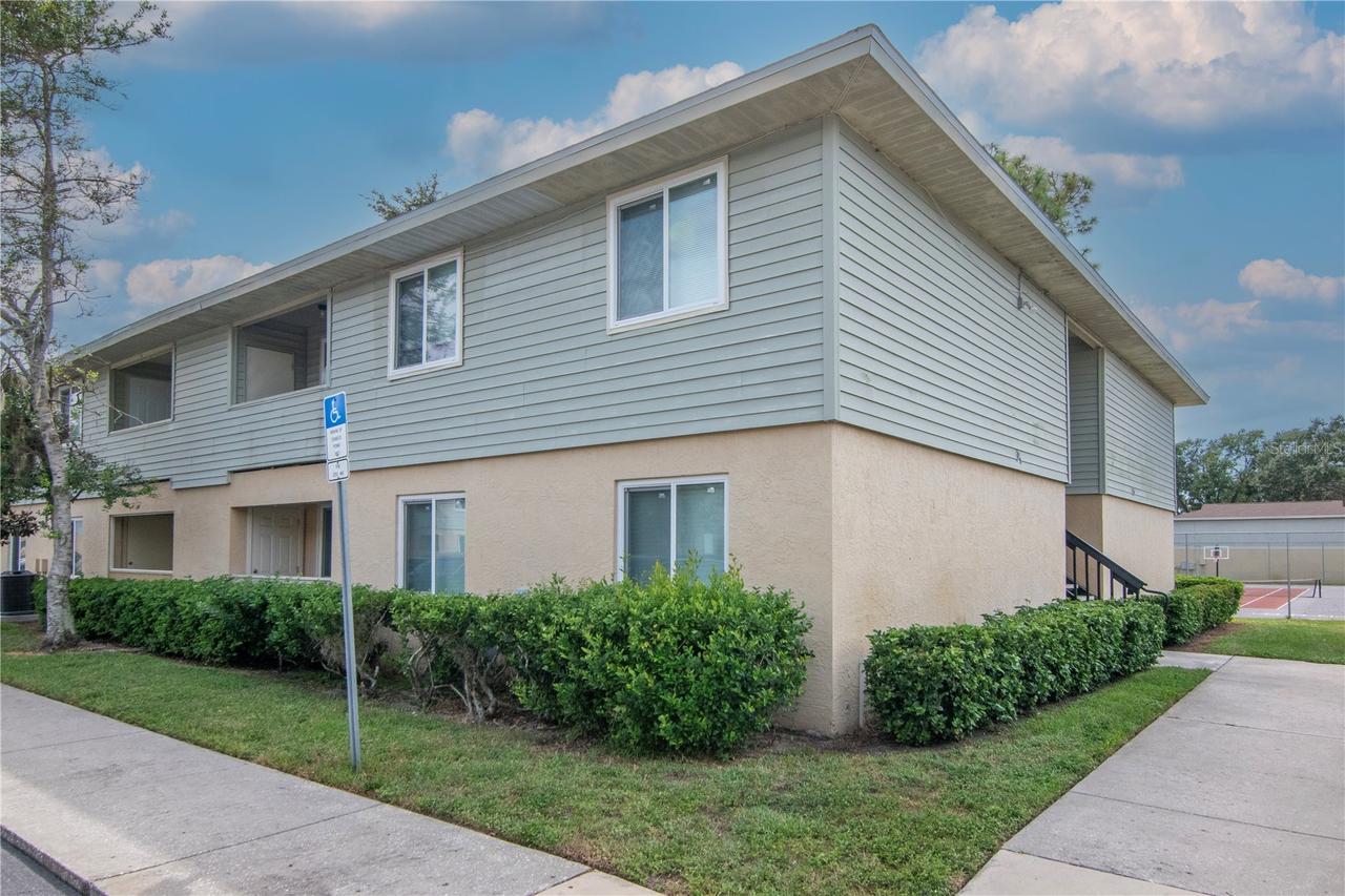 228 Berry Tree Pl., Brandon, FL 33510