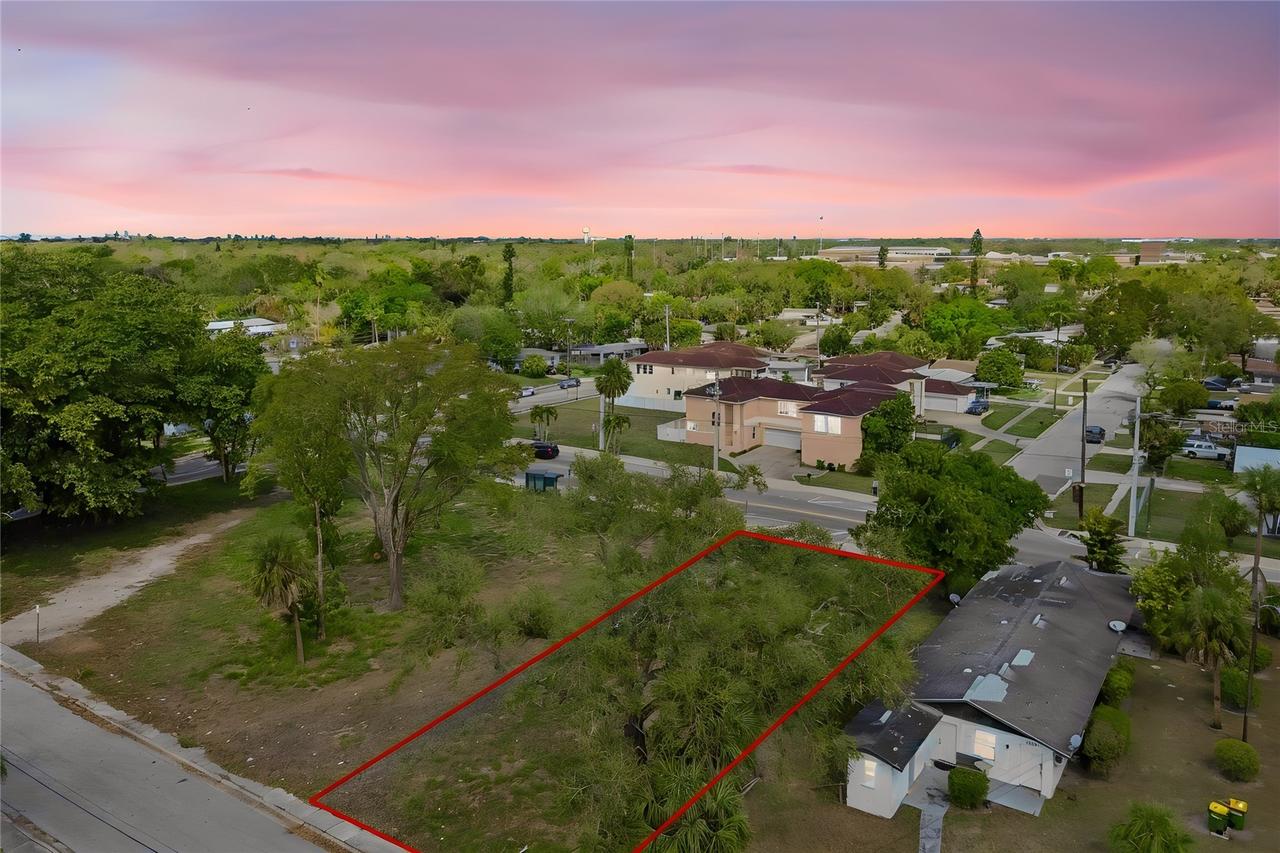 Dr Martin Luther King Jr Way, Sarasota, FL 34234