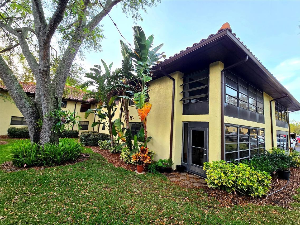 2009 Hammock Pine Blvd., Clearwater, FL 33761