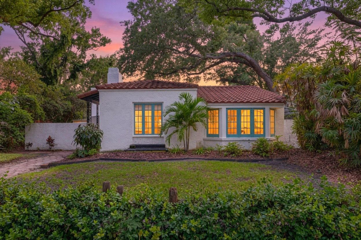 1110 Jungle Ave., St Petersburg, FL 33710