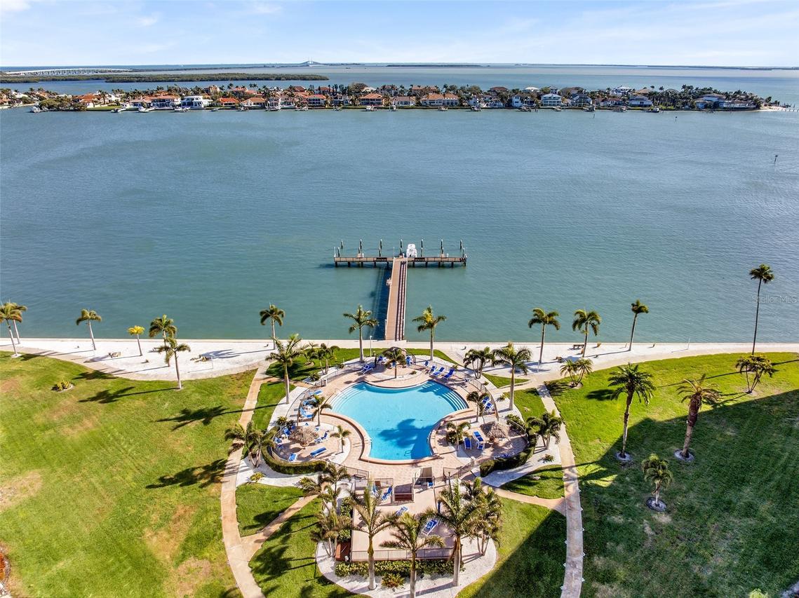 5130 Brittany Dr. #507, St Petersburg, FL 33715