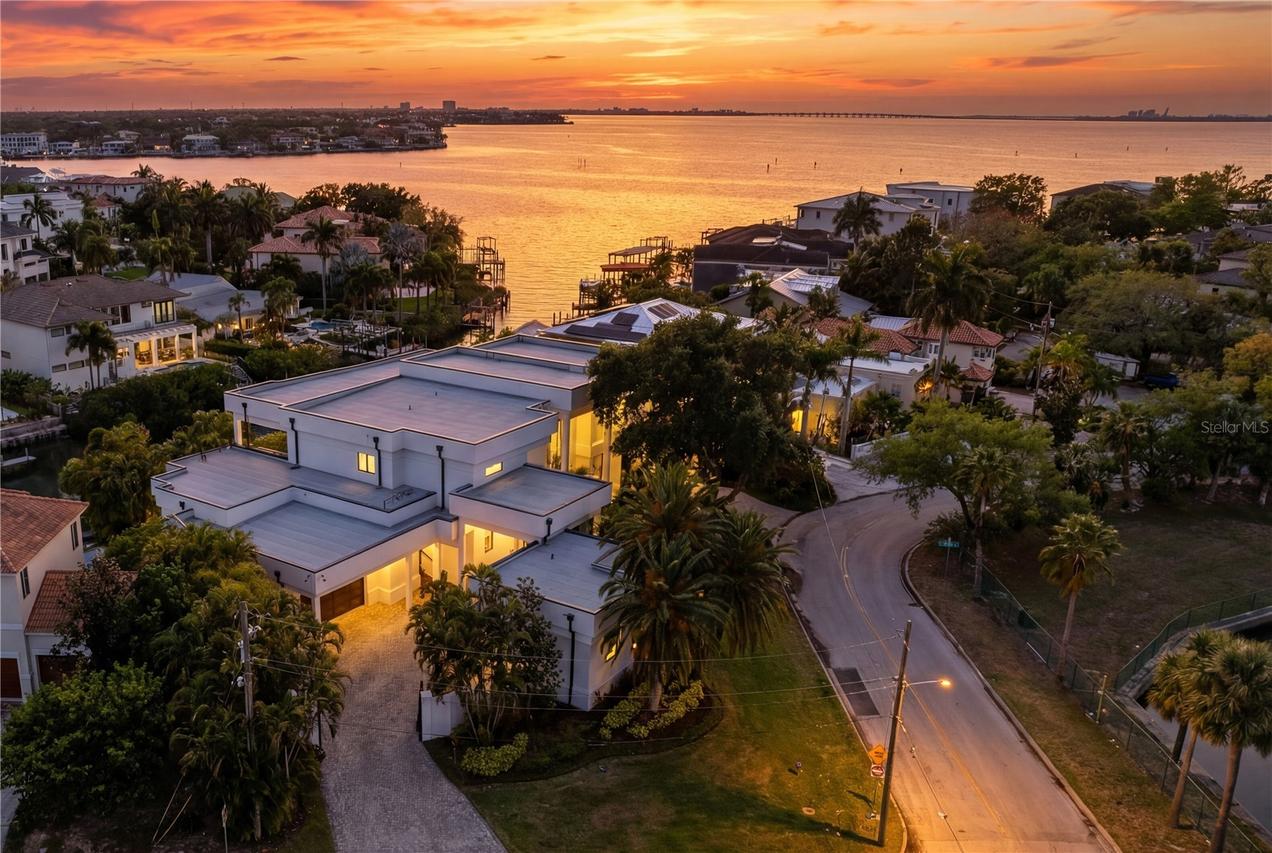 2 Sandpiper Rd., Tampa, FL 33609