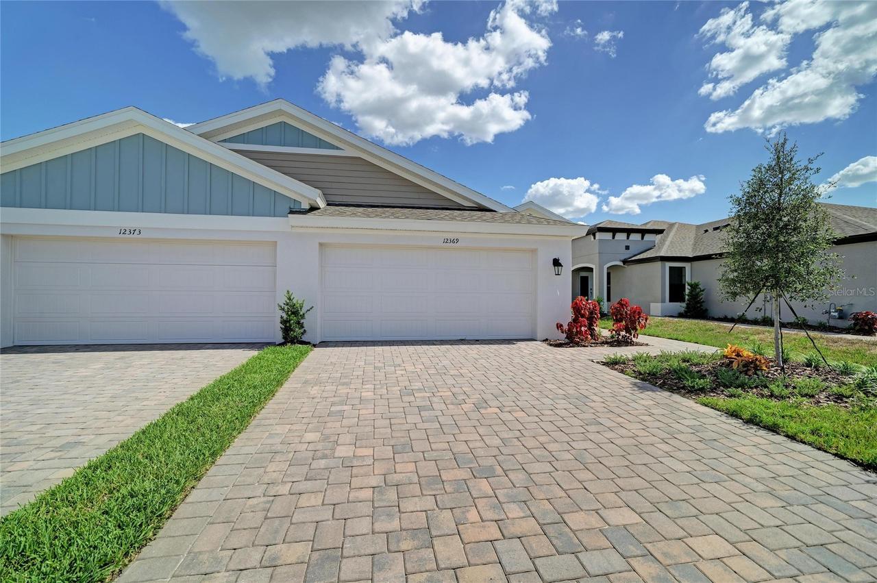 12369 Oak  Hill Way, Parrish, FL 34219