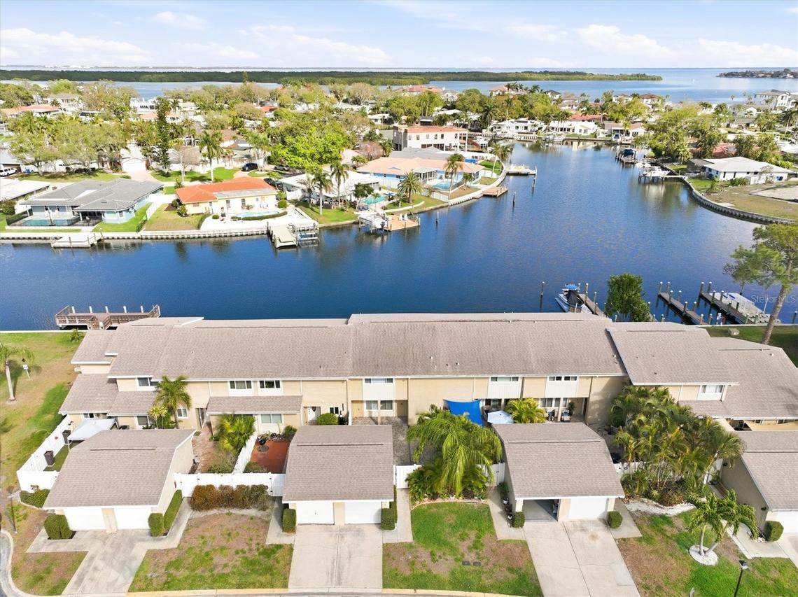 6537 Cape Hatteras Way #4, St Petersburg, FL 33702