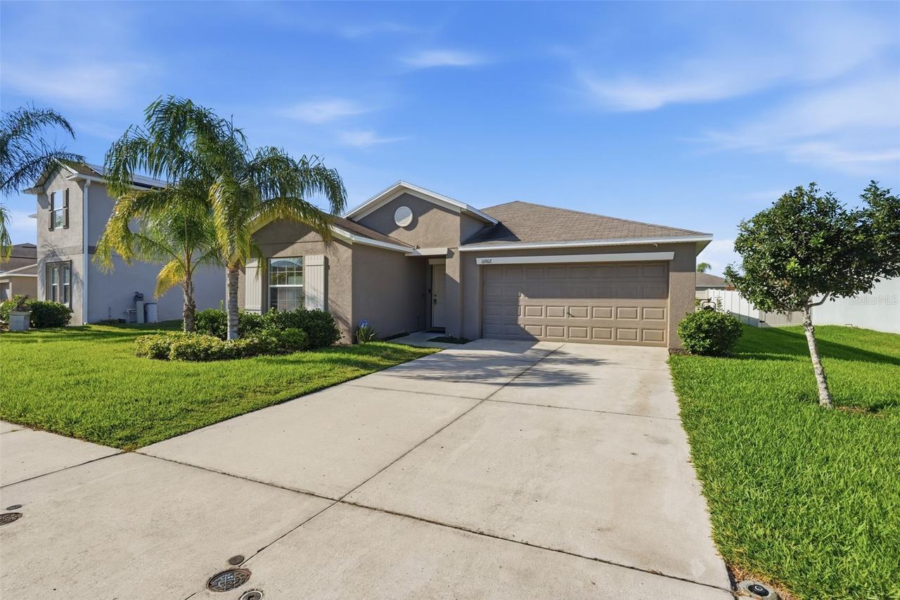 16902 Peaceful Valley Dr., Wimauma, FL 33598