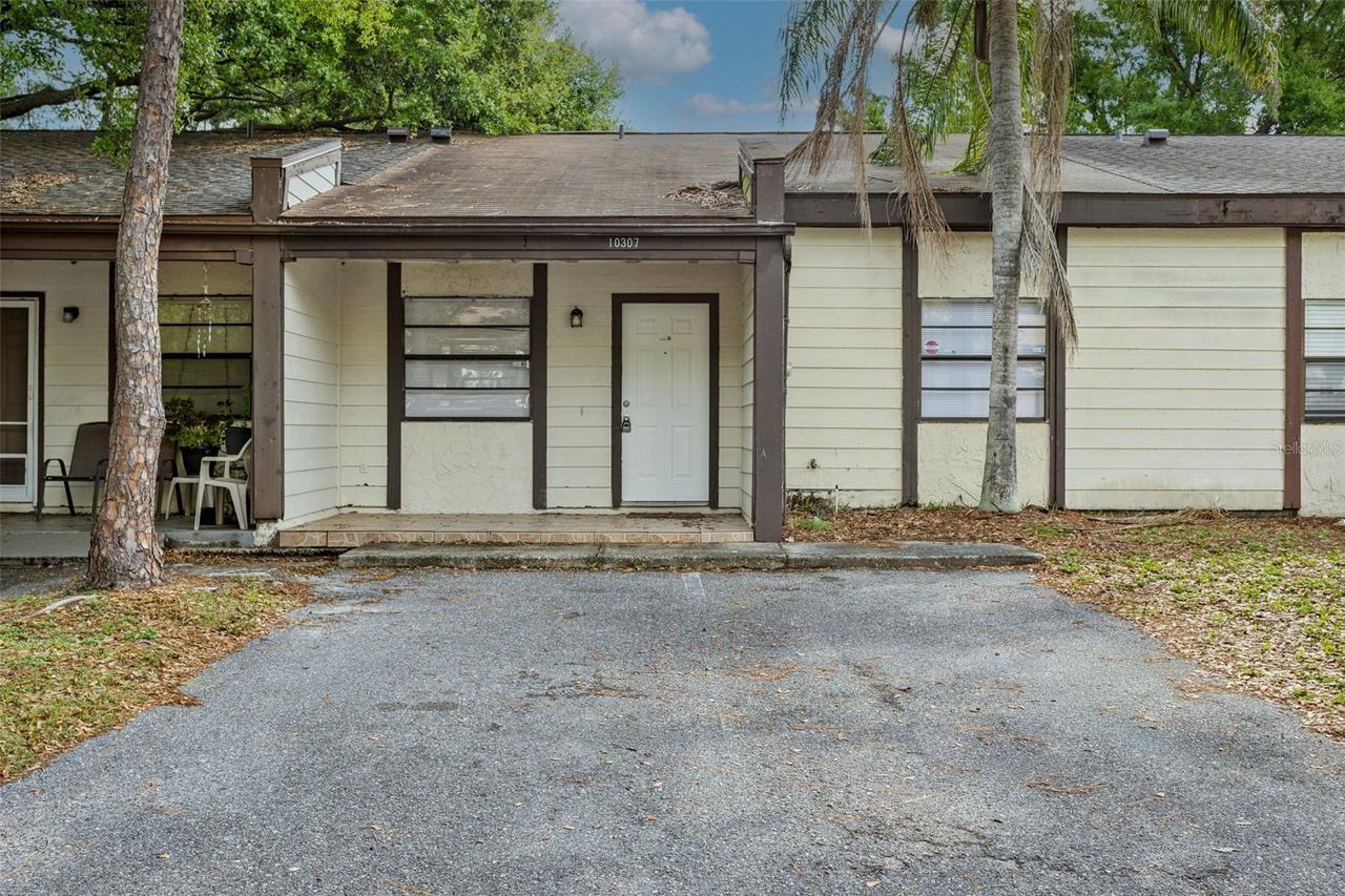 10307 Councils Way, Temple Terrace, FL 33617