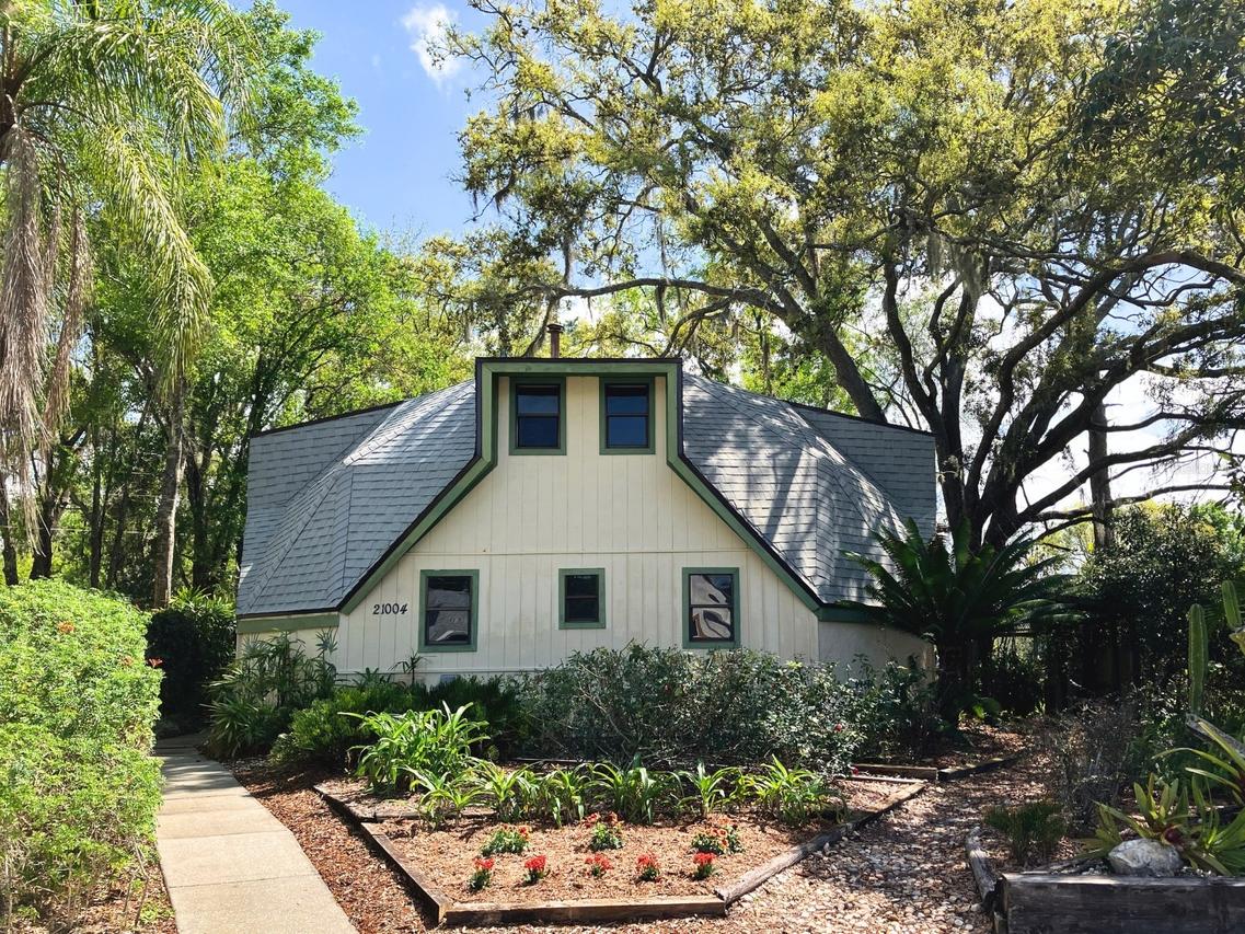 21004 Negril Ct., Lutz, FL 33558