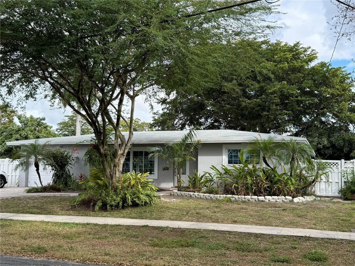 410 SW 56th Ave., Plantation, FL 33317