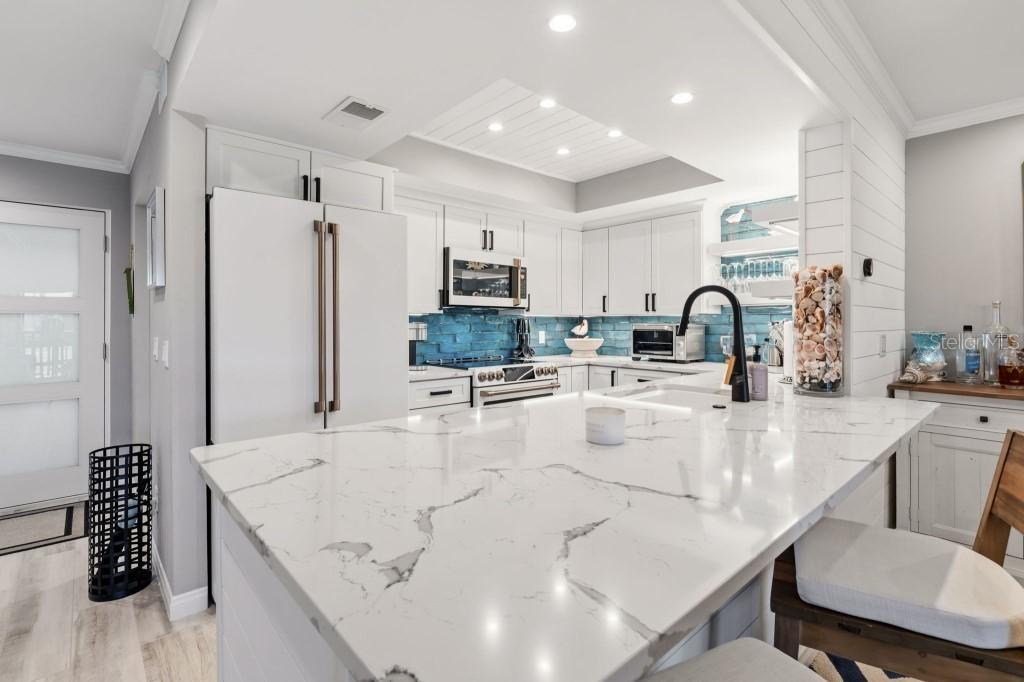 2055 Gulf Of Mexico Dr. #G2-213, Longboat Key, FL 34228