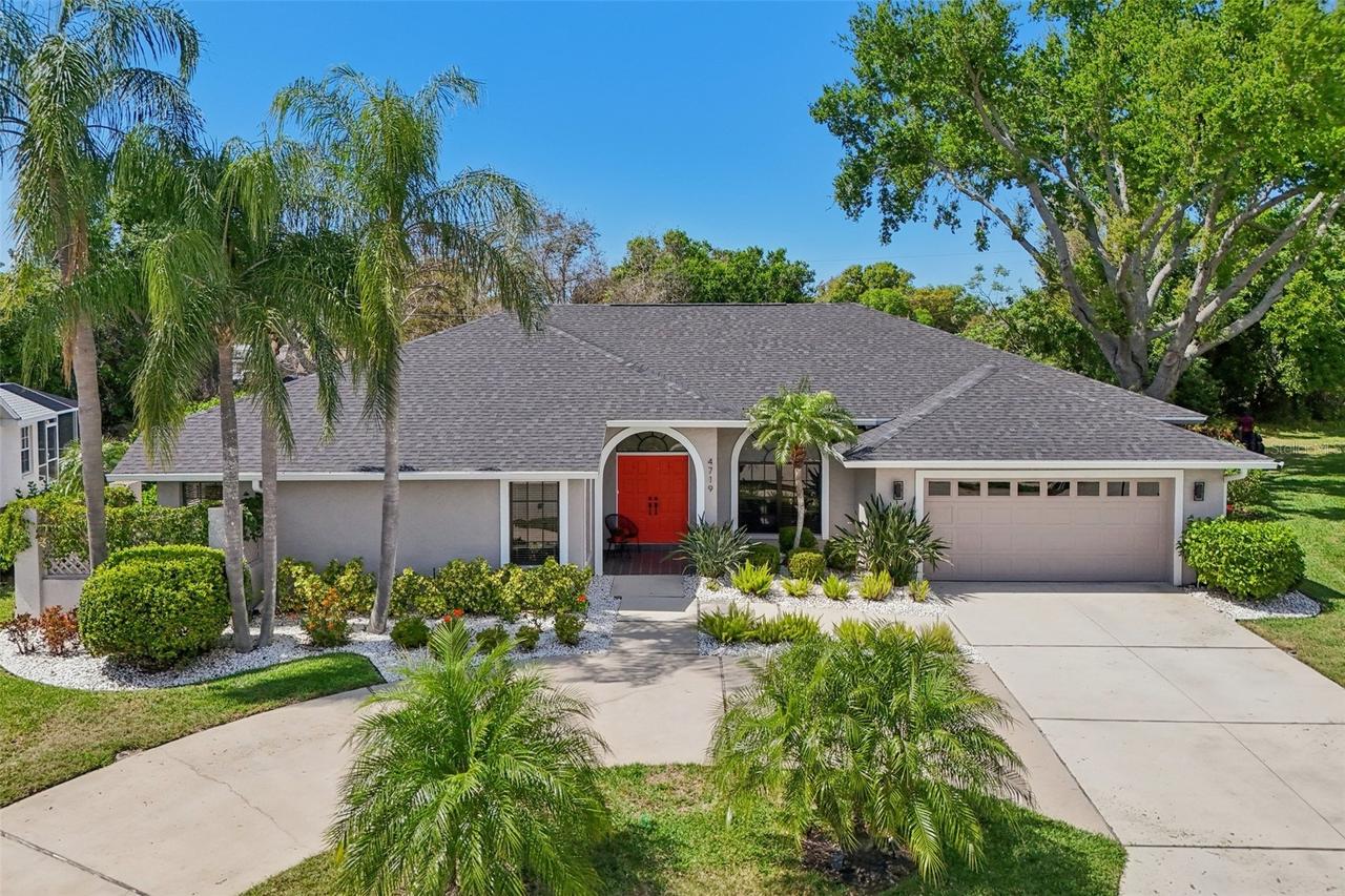 4719 Meadowview Cir., Sarasota, FL 34233