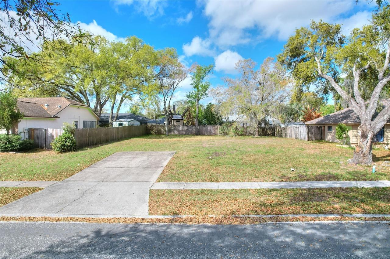 4103 Yellowwood Dr., Valrico, FL 33594