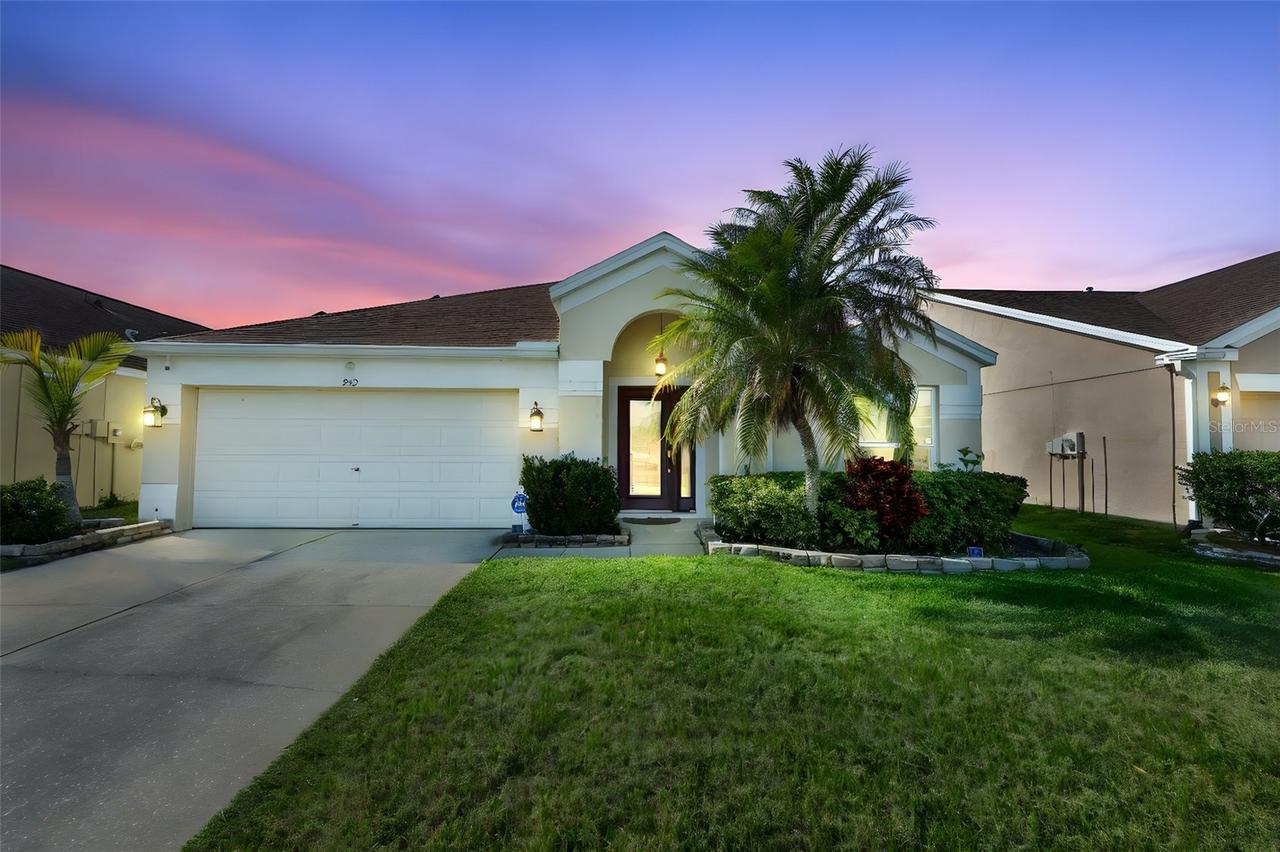 942 Ridge Haven Dr., Brandon, FL 33511