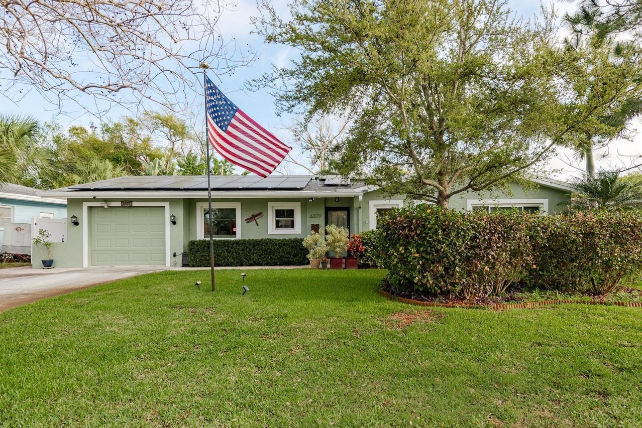 6377 13th Ave., St Petersburg, FL 33710