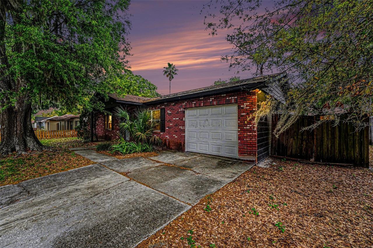 611 Limber Ln., Lakeland, FL 33810