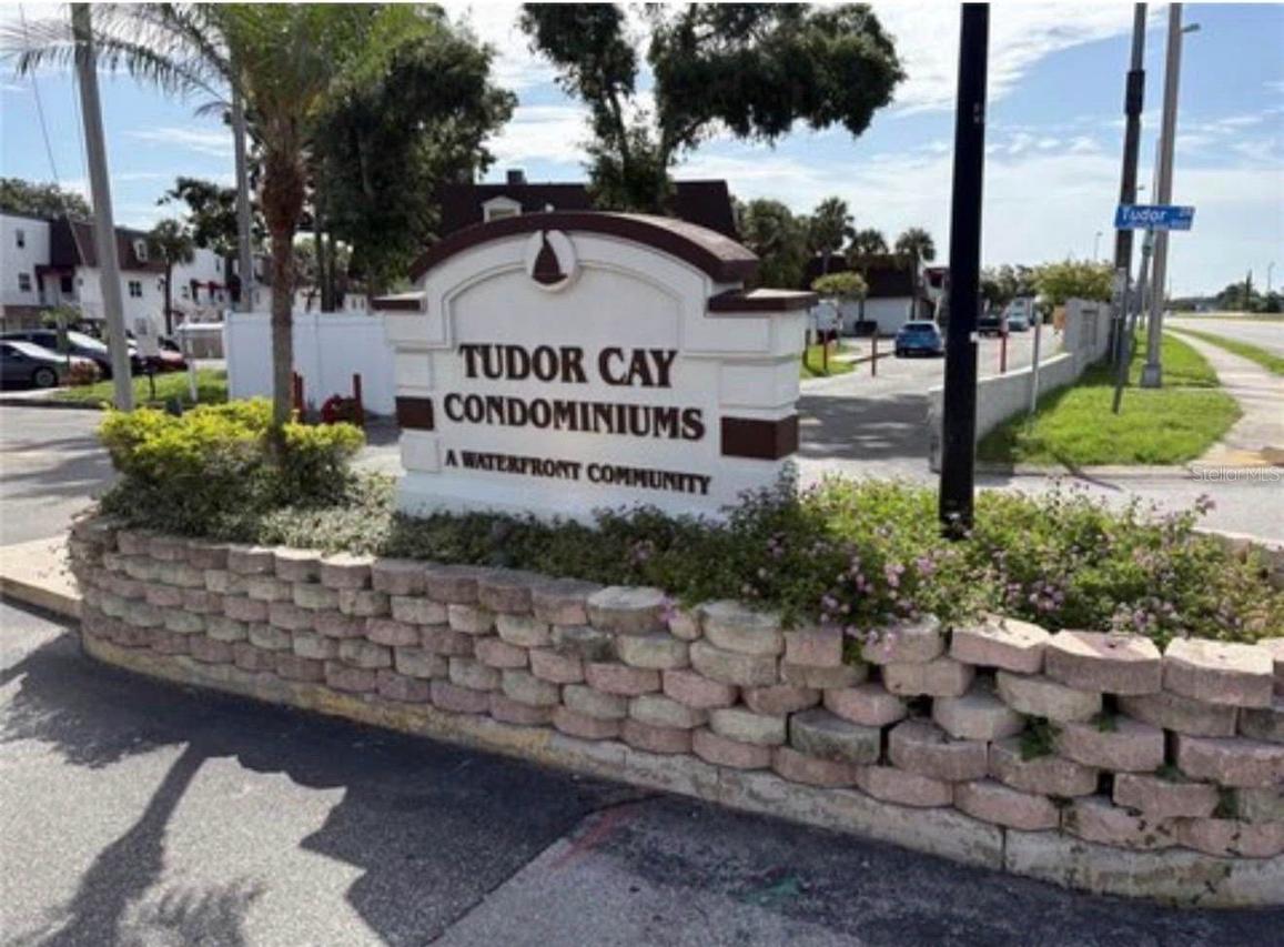 9130 Tudor Dr. #M105, Tampa, FL 33615