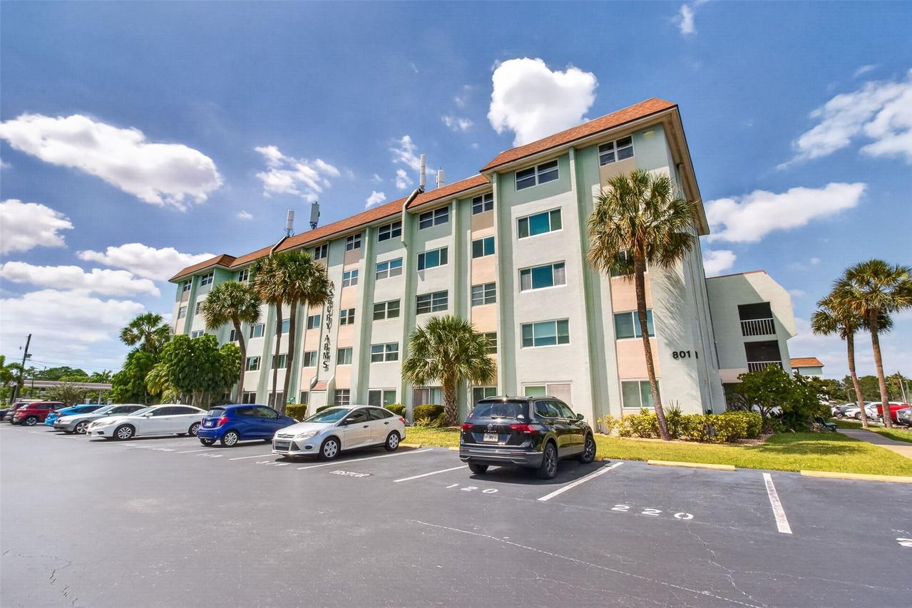 801 83rd Ave. #508, St Petersburg, FL 33702