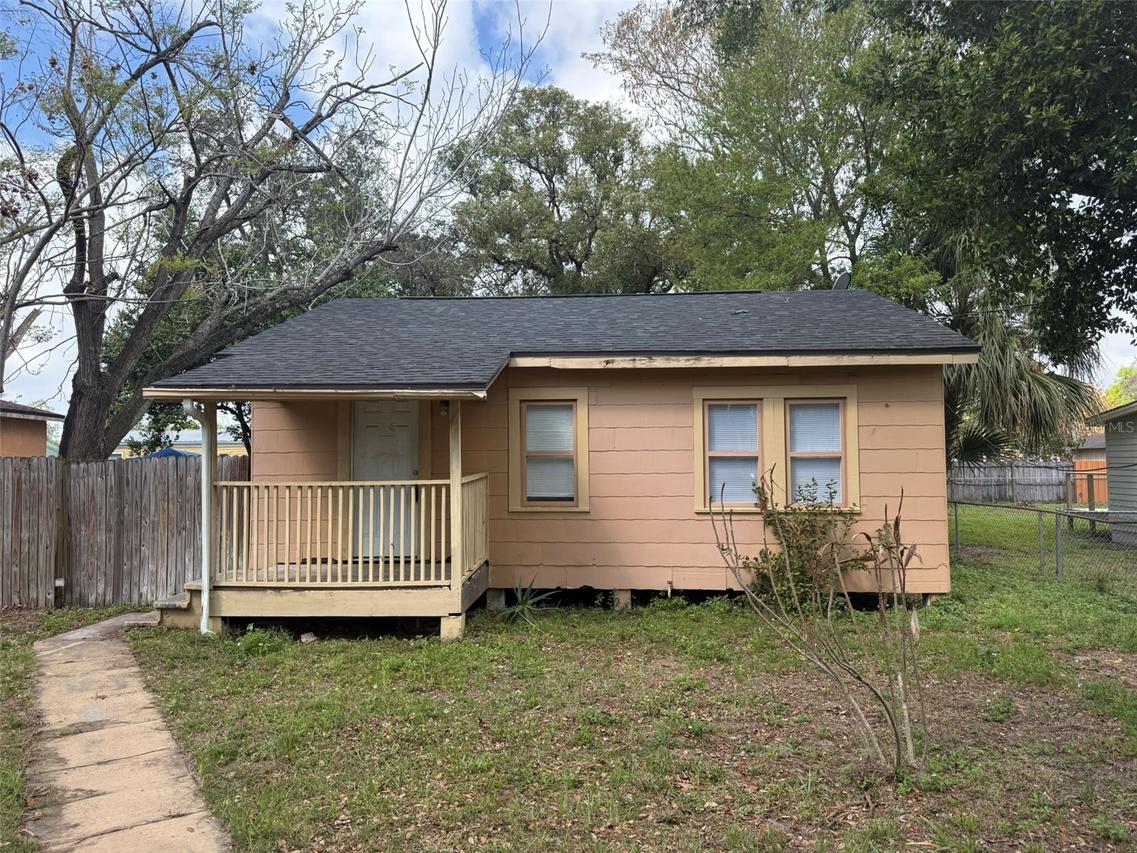 3612 N 52nd St., Tampa, FL 33619