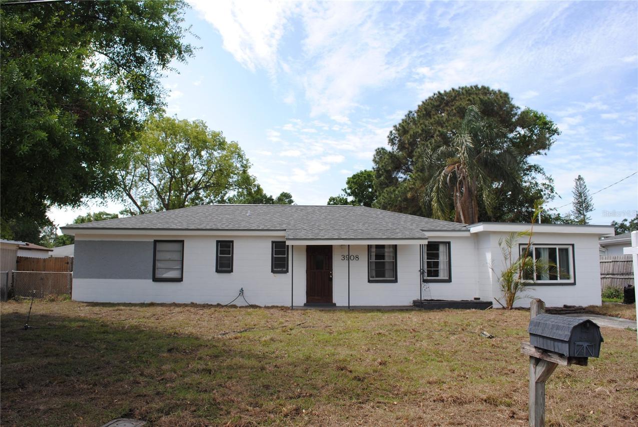 3908 W Wallace Ave., Tampa, FL 33611