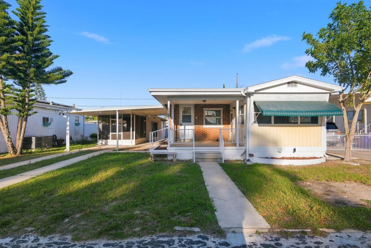 2107 Melody Dr., Holiday, FL 34691