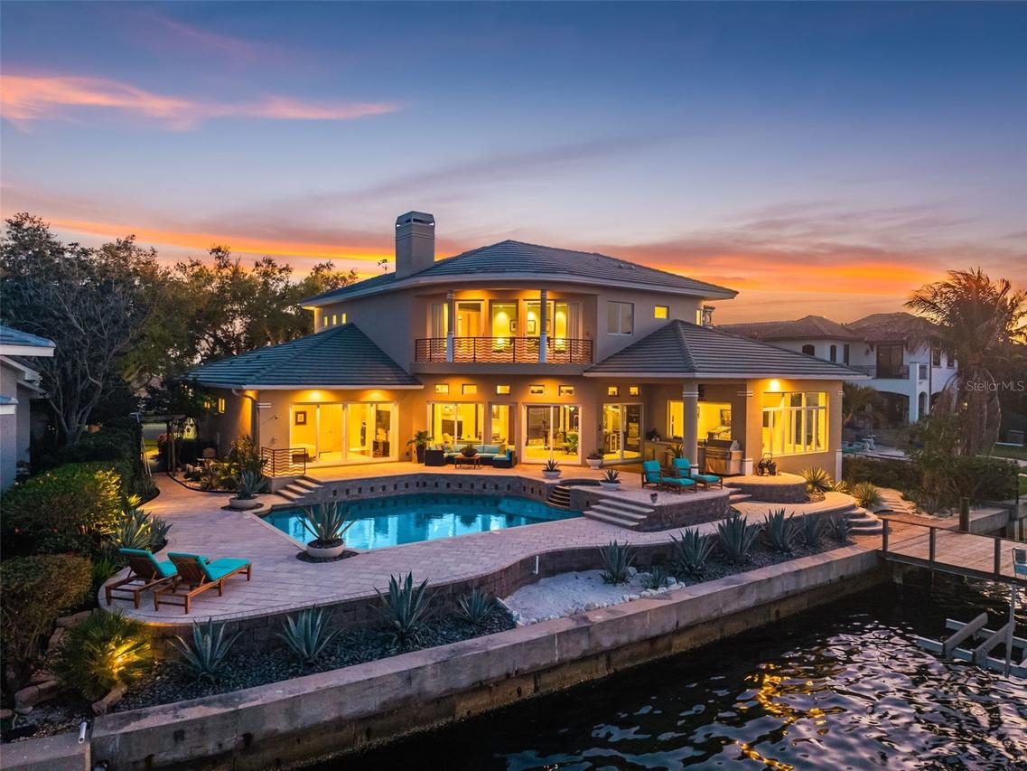 2279 Mermaid Point, St Petersburg, FL 33703