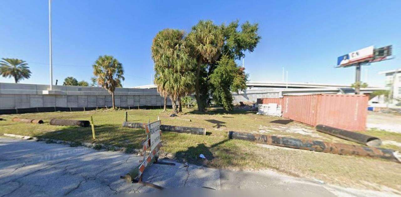 702 E Ross Ave., Tampa, FL 33602