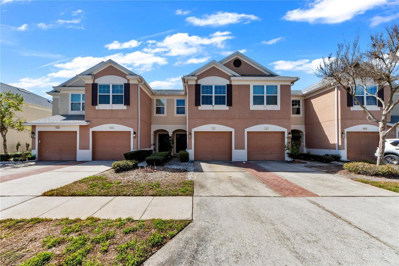 26546 Castleview Way, Wesley Chapel, FL 33544