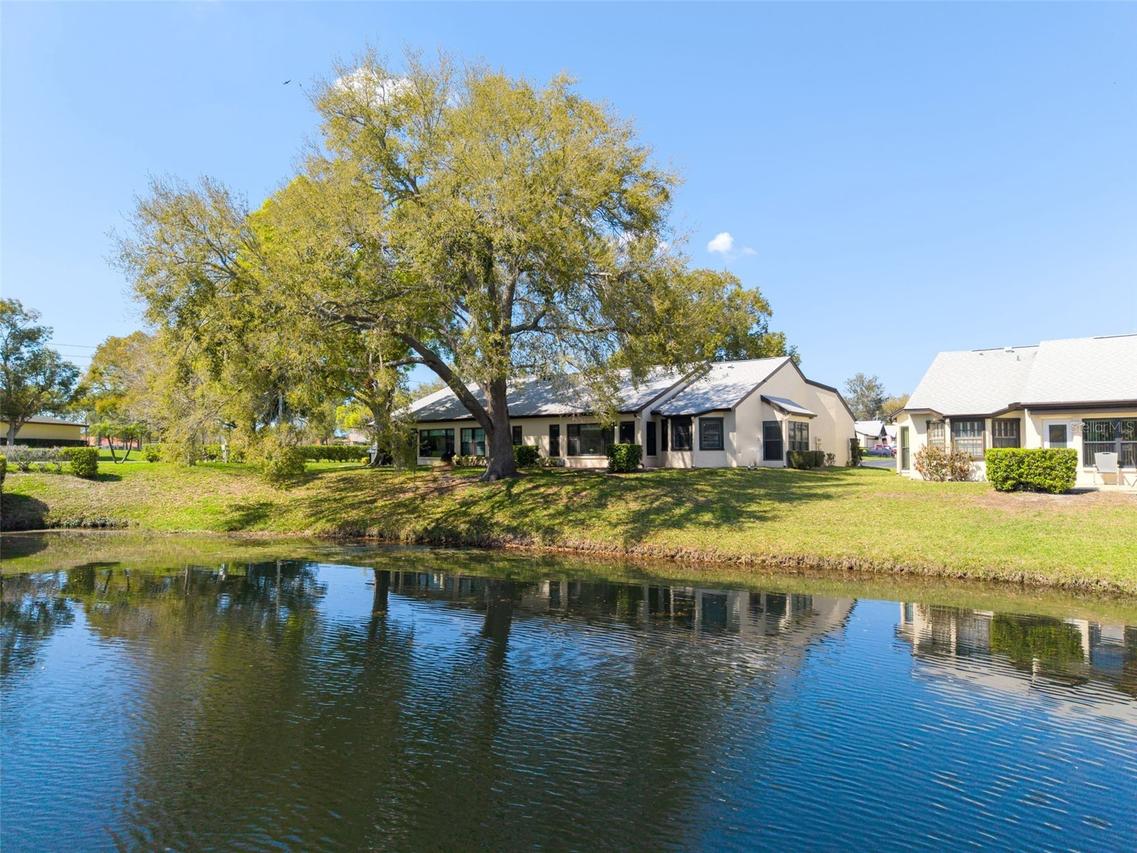 3466 Sutton Pl., Palm Harbor, FL 34684