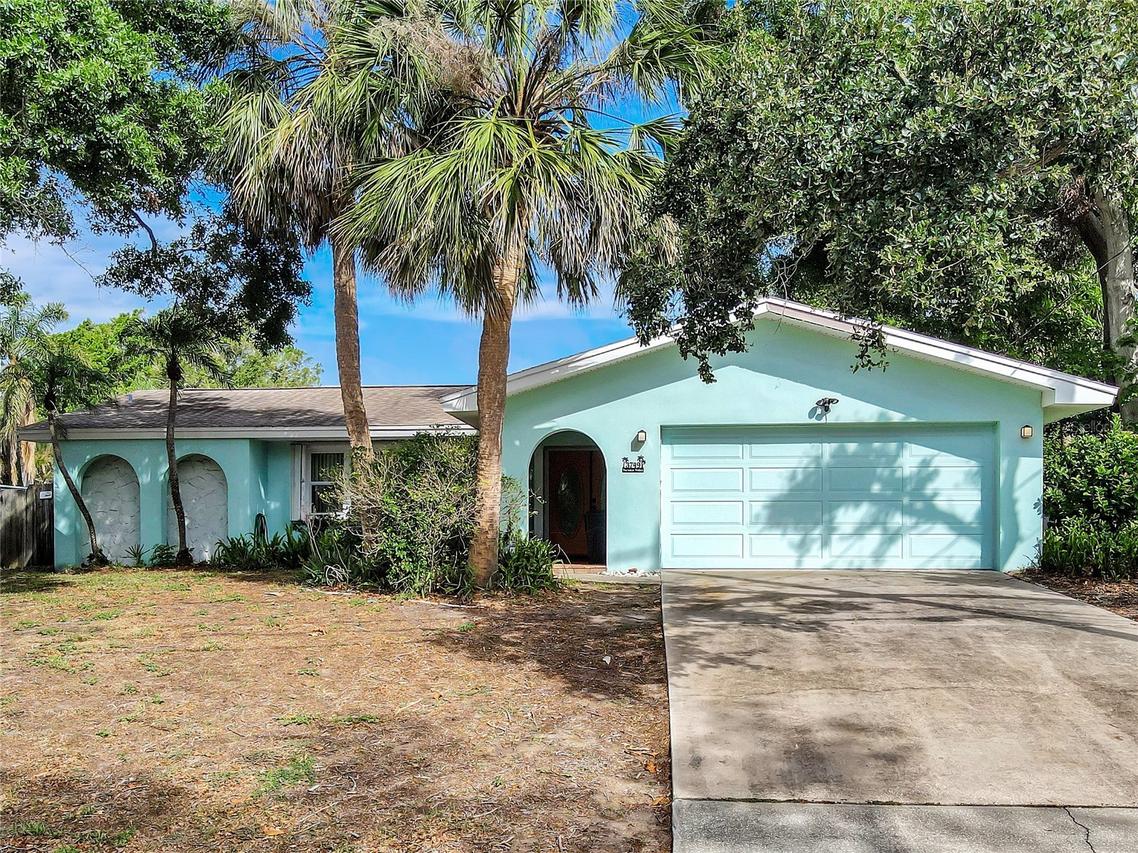 3749 Mckay Creek Dr., Largo, FL 33770