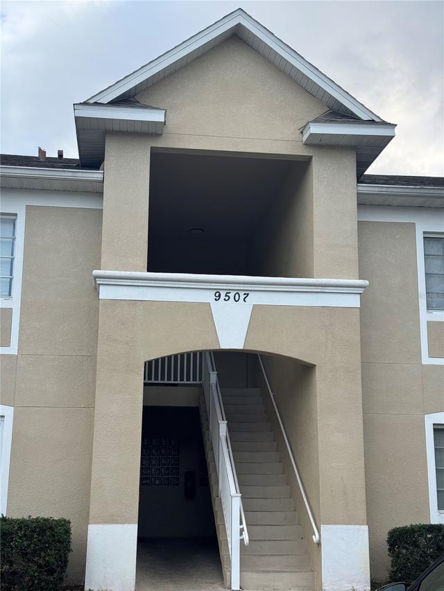 9507 Amberdale Ct. #201, Riverview, FL 33578