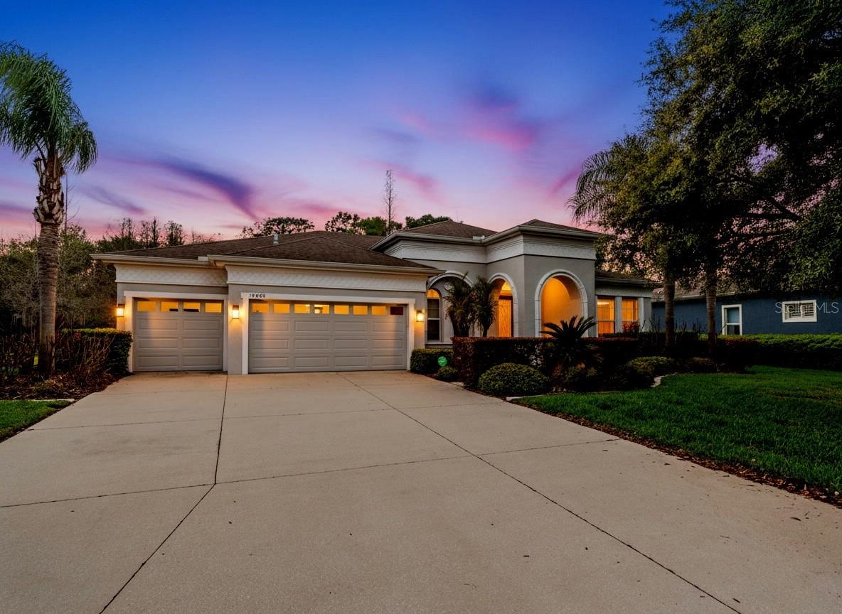 19420 Autumn Chase Ct., Land O Lakes, FL 34638