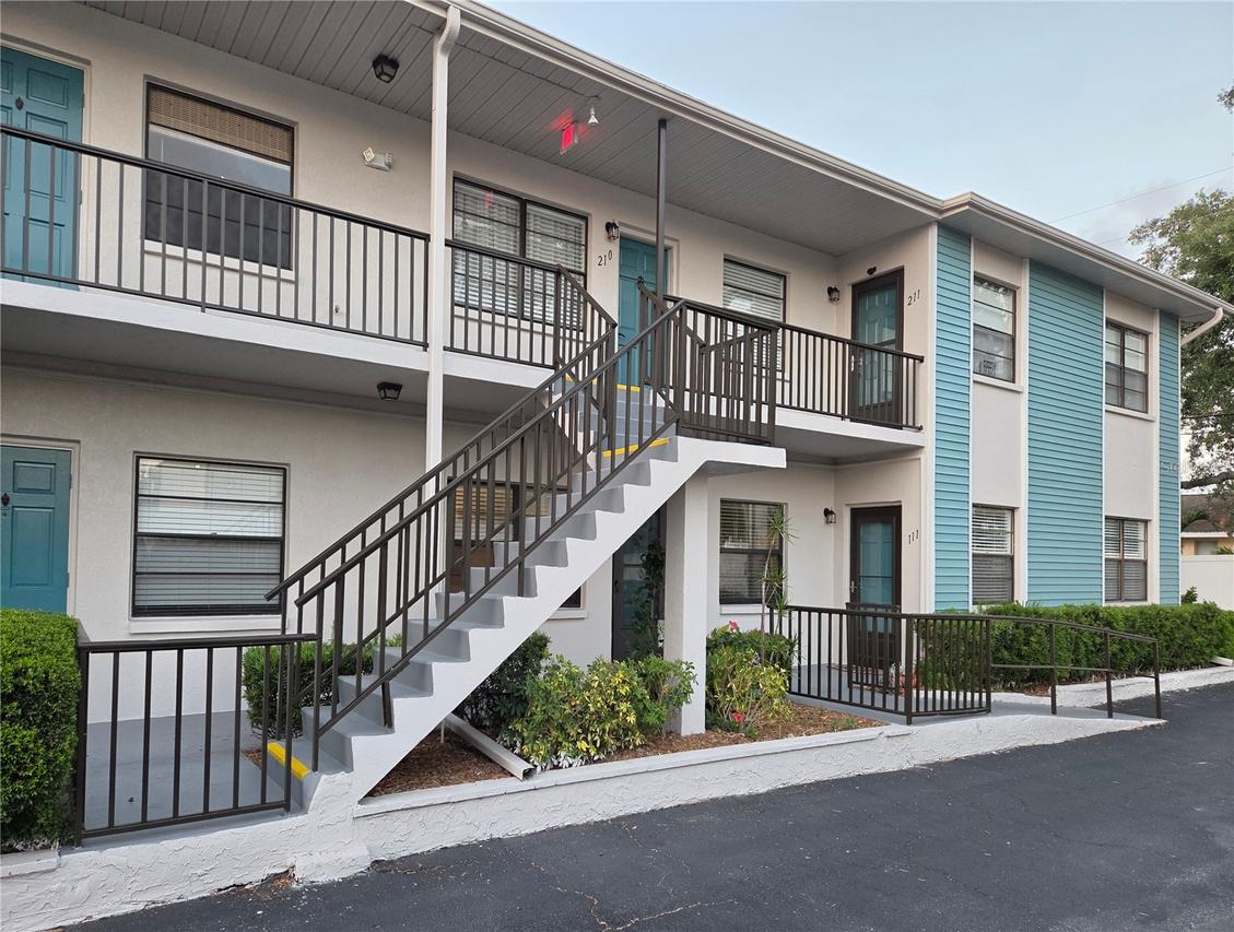 5925 Terrace Park Dr. #111, St Petersburg, FL 33709