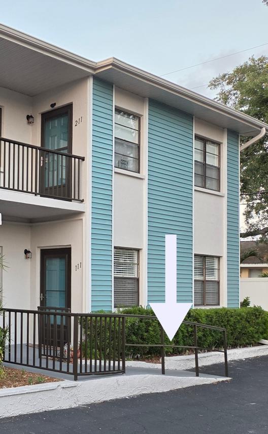 5925 Terrace Park Dr. #111, St Petersburg, FL 33709