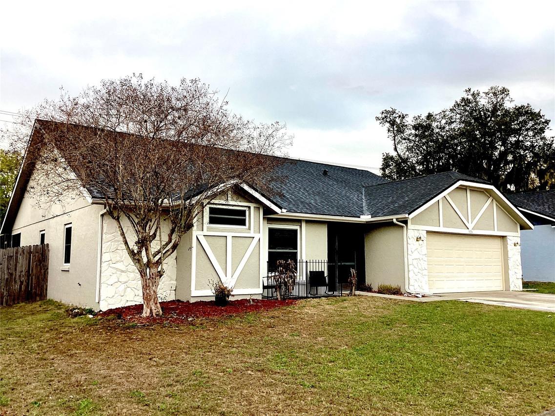 525 Rapid Falls Dr., Brandon, FL 33511