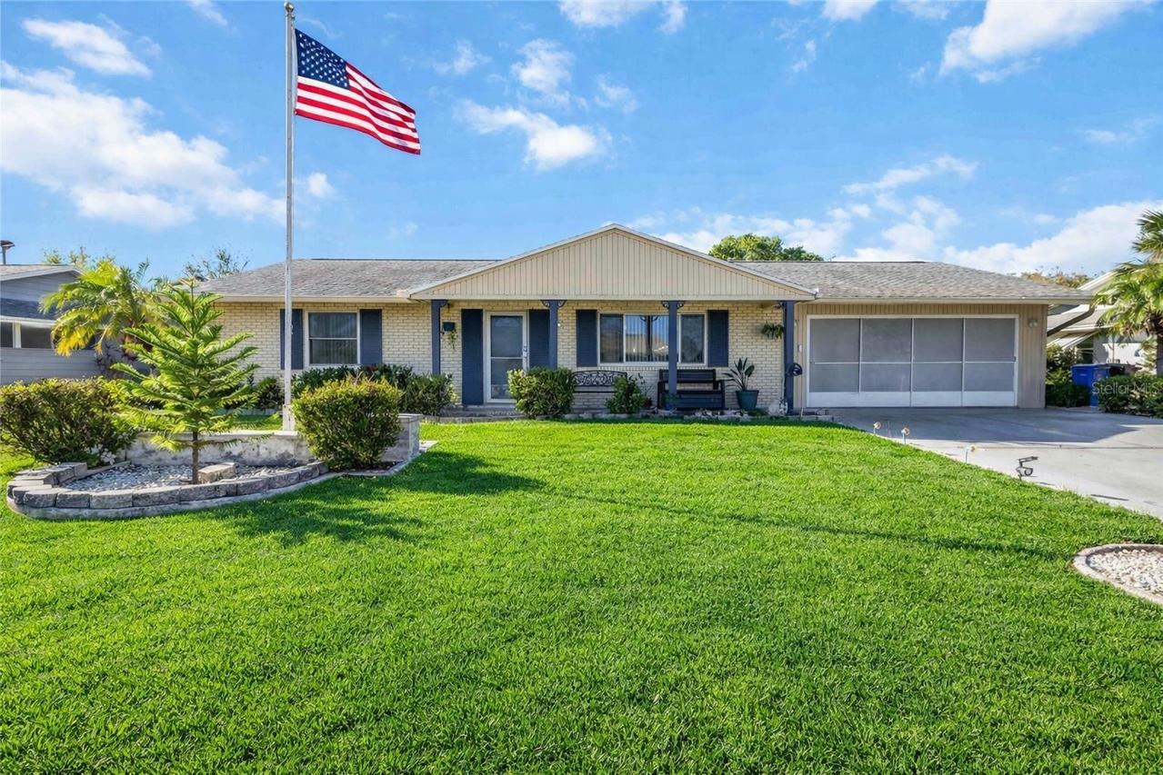 1010 Fordham Dr., Sun City Center, FL 33573