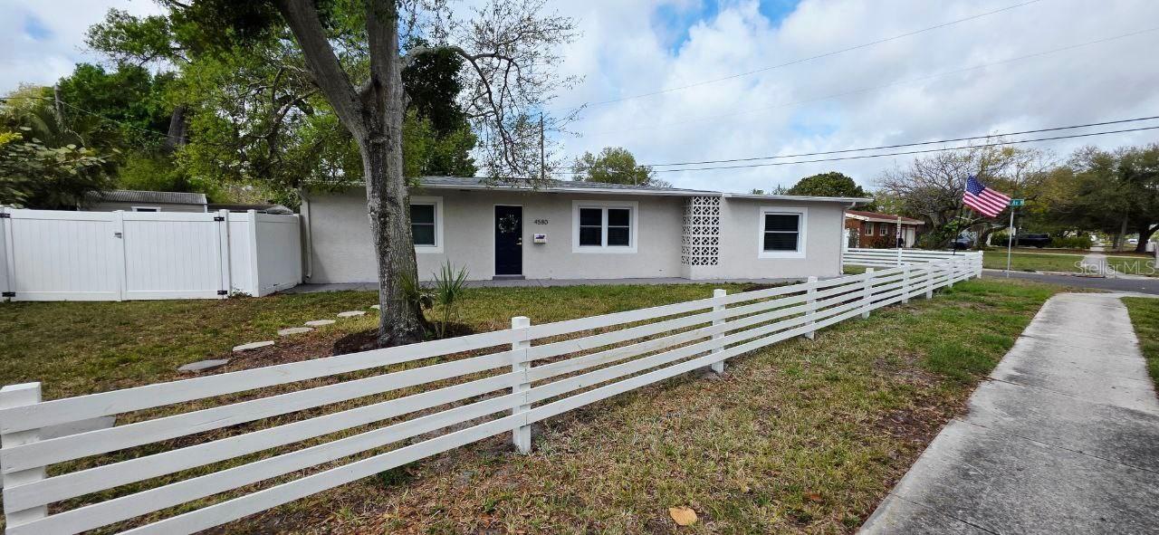 4580 16th St., St Petersburg, FL 33703