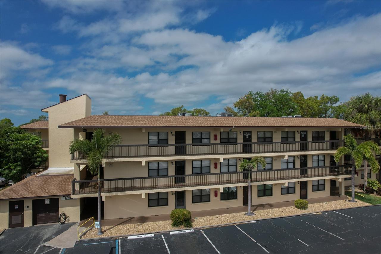 305 30th Ave. #A208, Bradenton, FL 34205