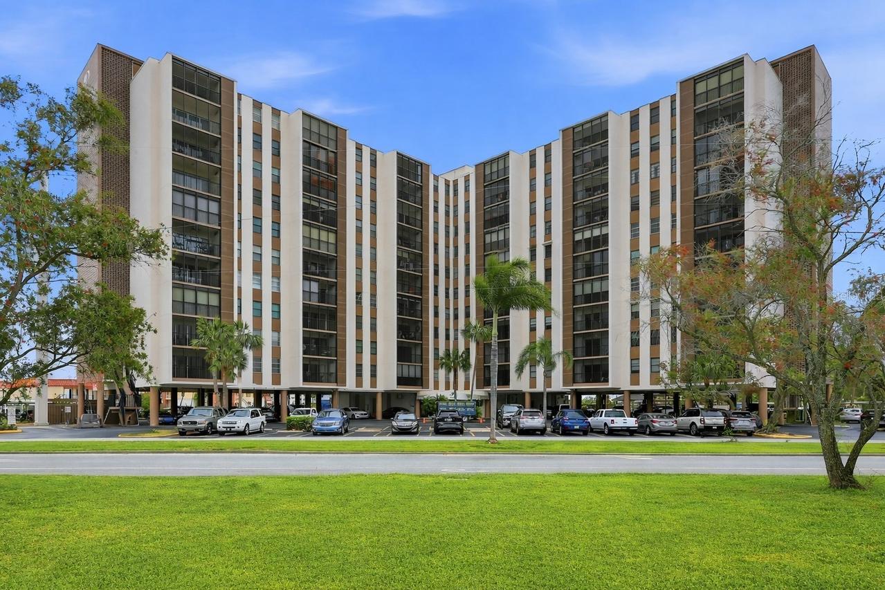 10355 Paradise Blvd. #608, Treasure Island, FL 33706