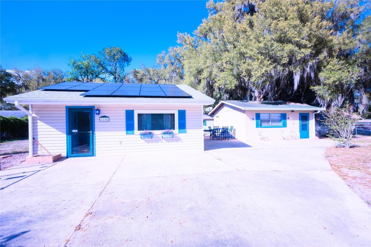 1198 Cr 464, Lake Panasoffkee, FL 33538