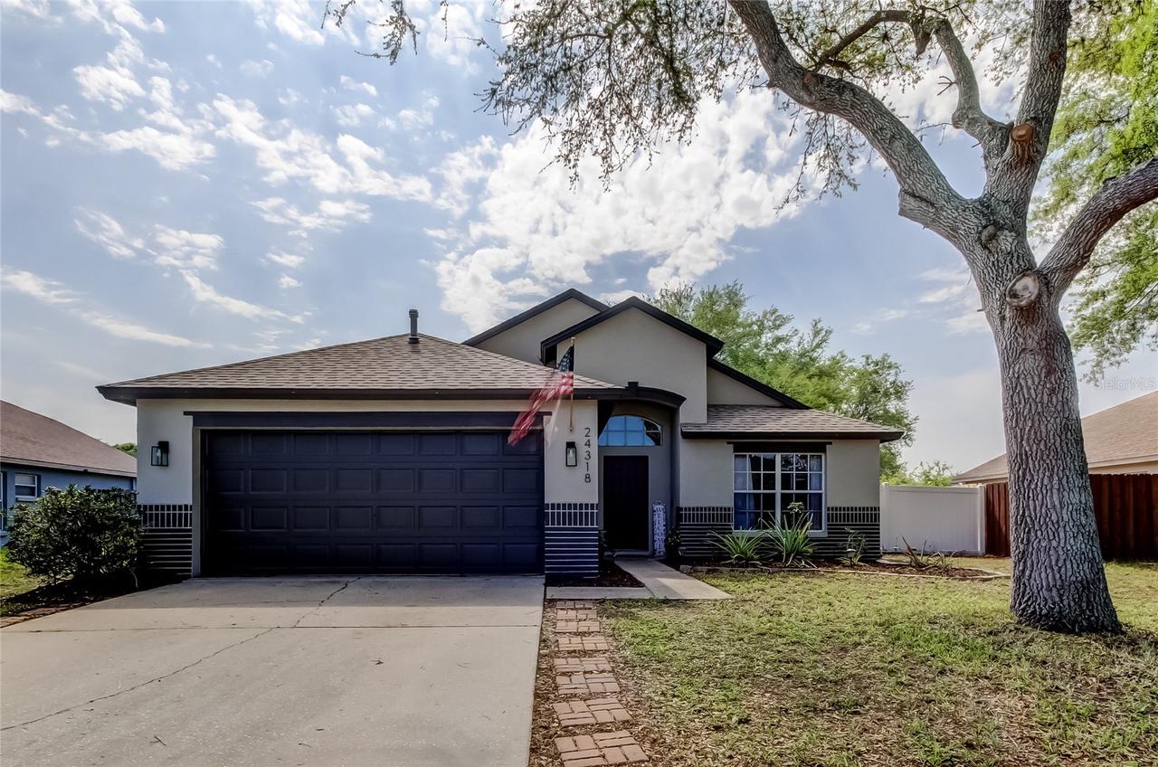 24318 Rolling View Ct., Lutz, FL 33559