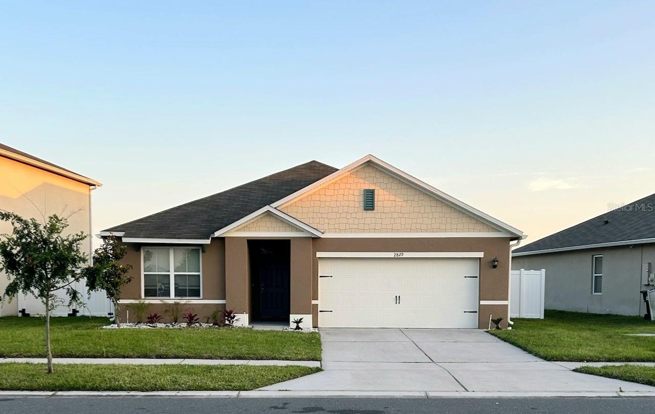 2829 Grandbury Grove Rd., Lakeland, FL 33811
