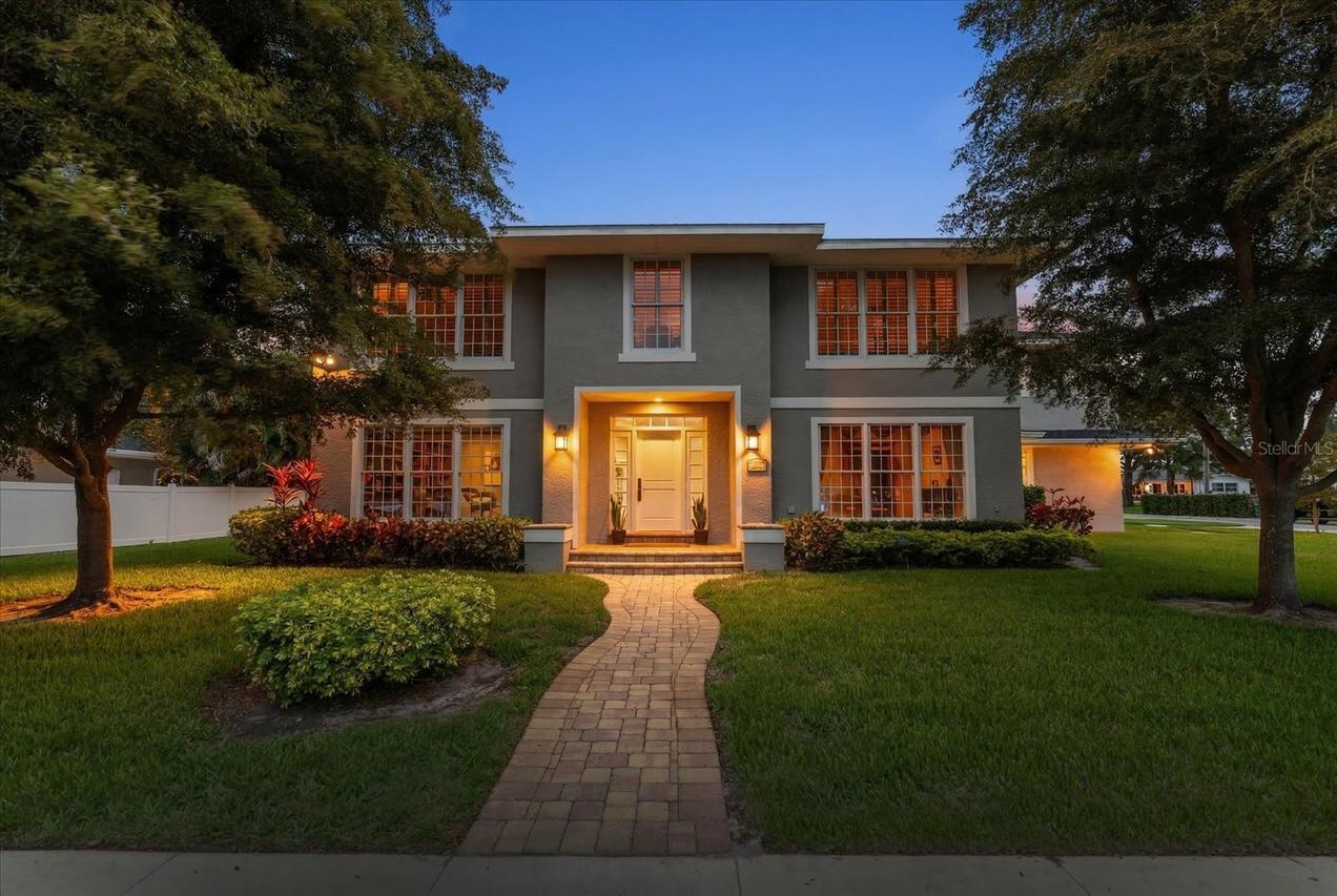 1205 Palm View Ave., Belleair, FL 33756